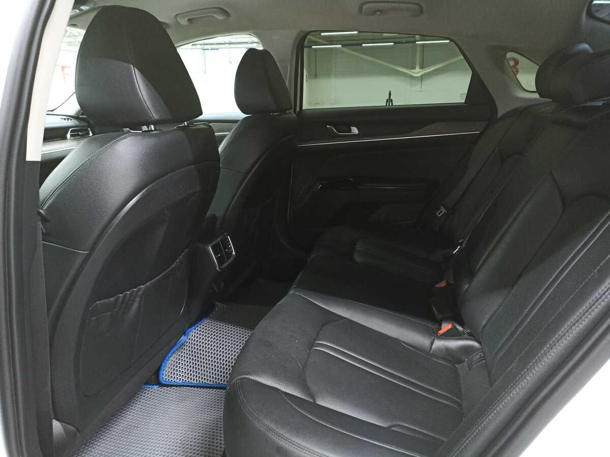 Купить Kia K5 с пробегом. Фото: #11