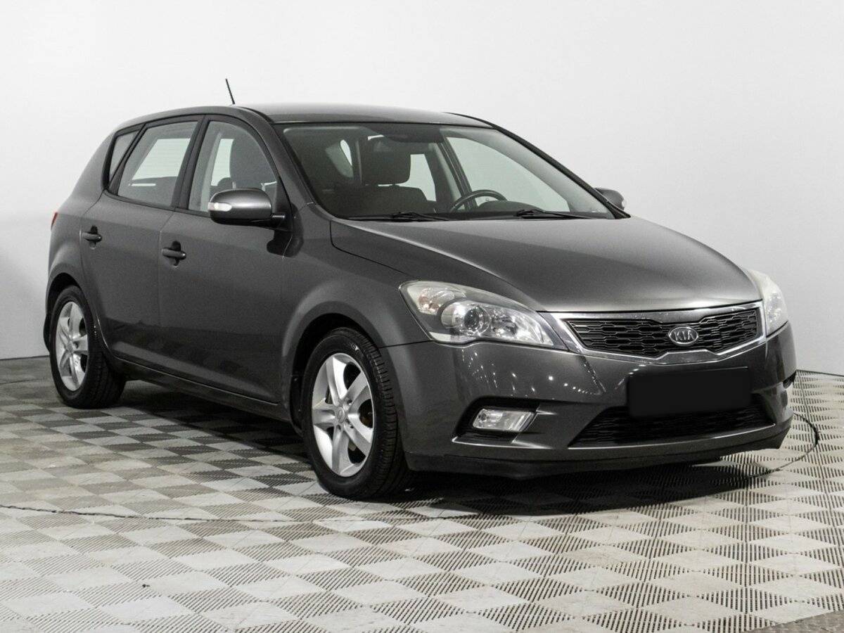 Купить Kia Ceed с пробегом. Фото: #2