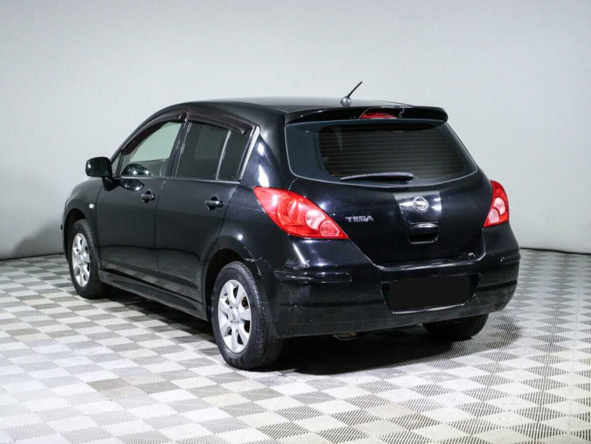Купить Nissan Tiida с пробегом. Фото: #5