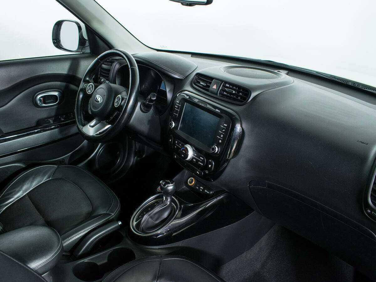 Купить Kia Soul с пробегом. Фото: #8