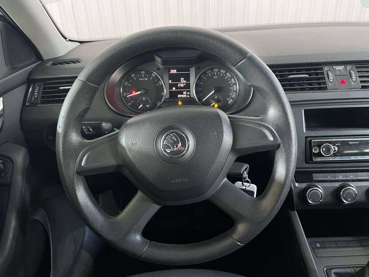 Купить Skoda Octavia с пробегом. Фото: #9