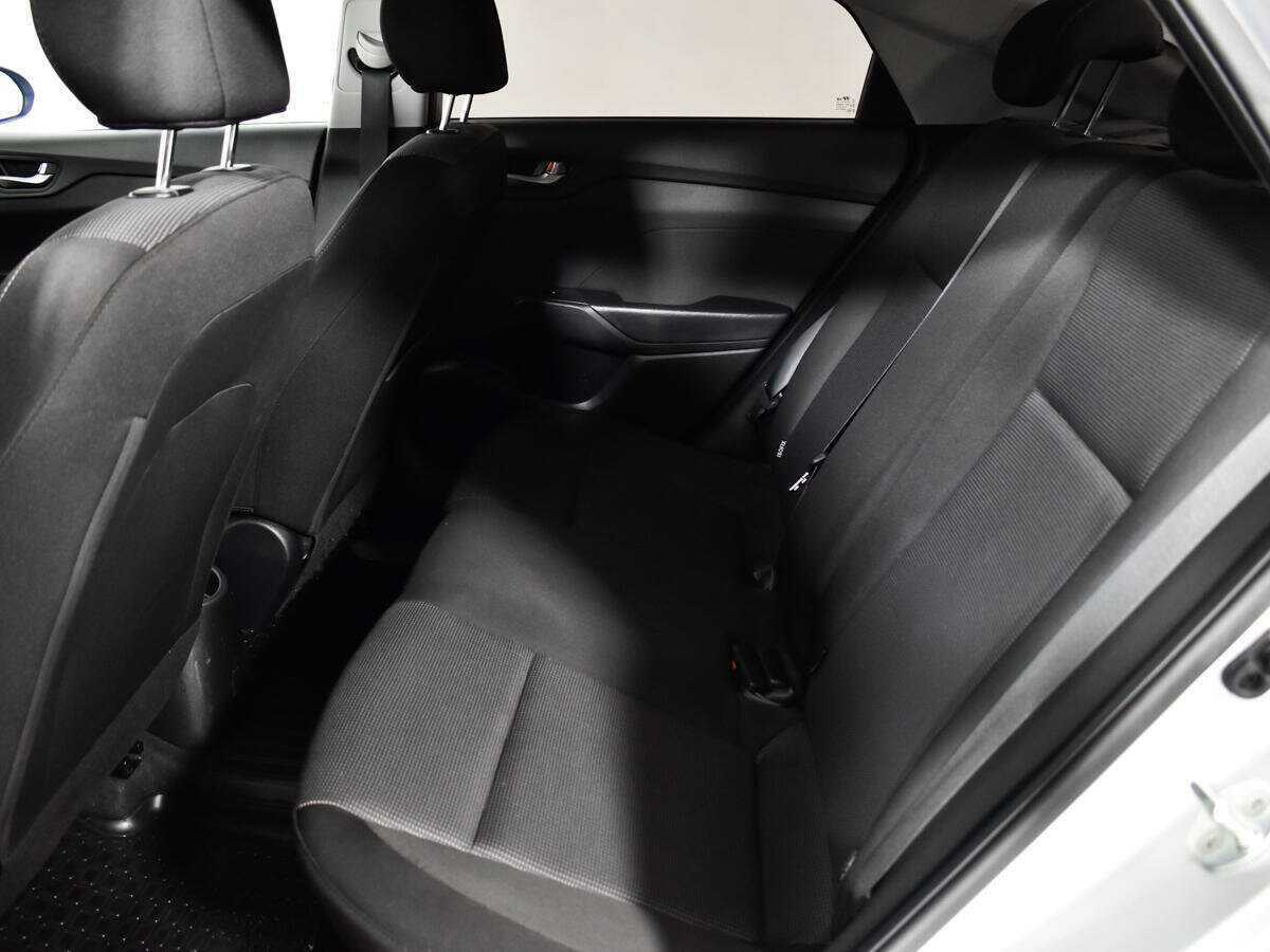 Купить Hyundai Solaris с пробегом. Фото: #9