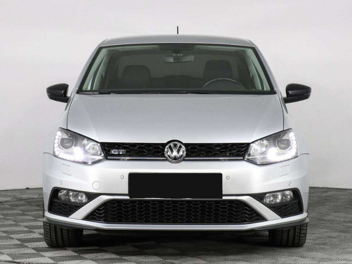 Купить Volkswagen Polo с пробегом. Фото: #1