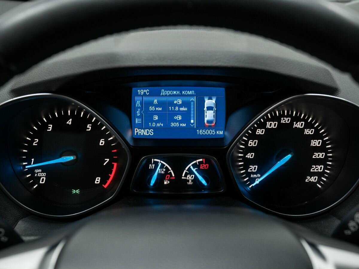 Купить Ford Kuga с пробегом. Фото: #21