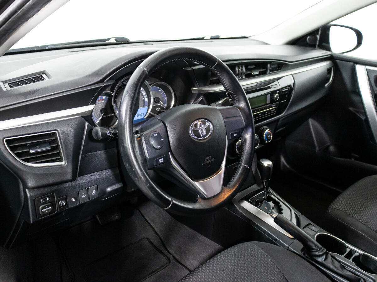 Купить Toyota Corolla с пробегом. Фото: #10