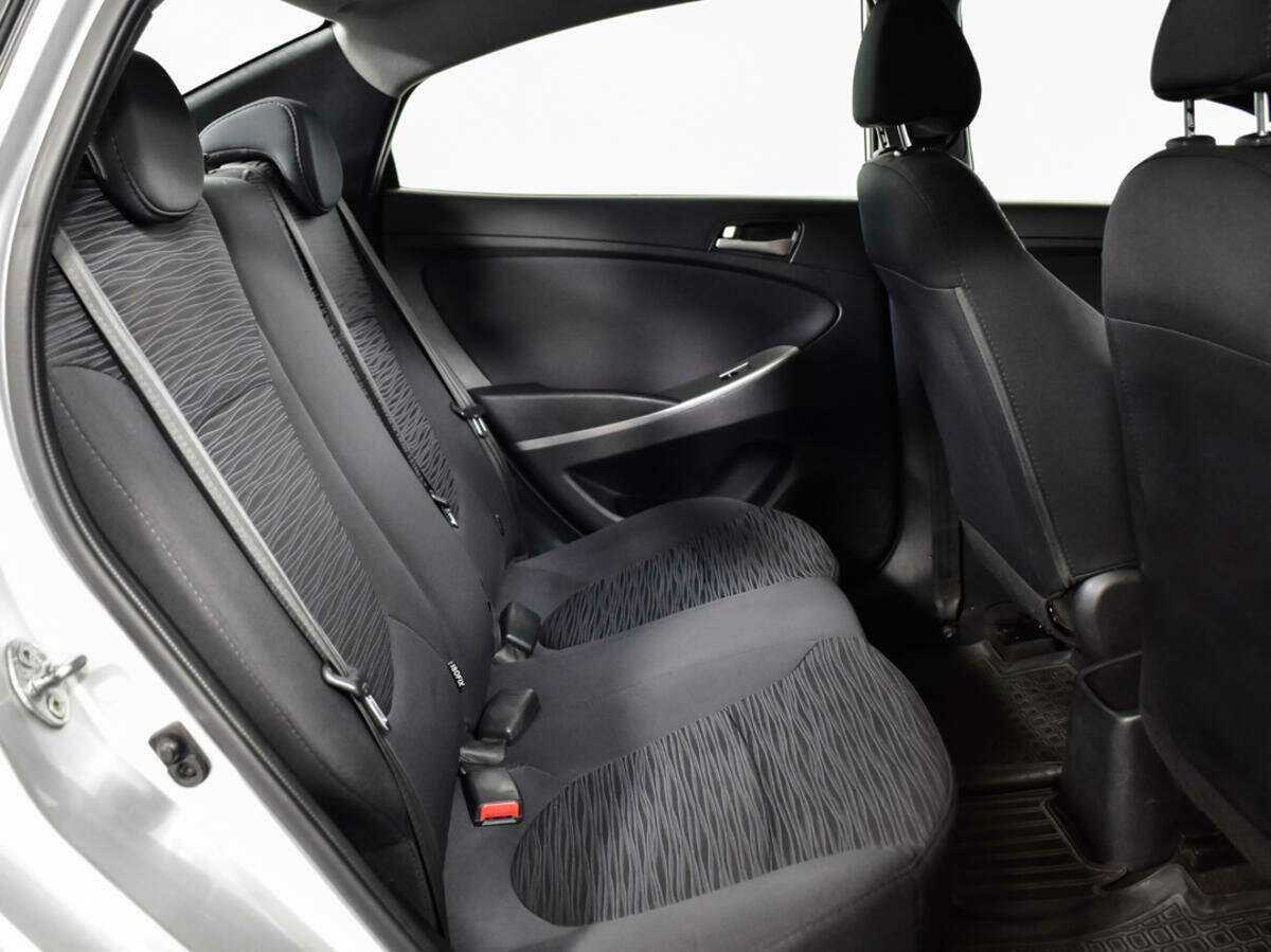 Купить Hyundai Solaris с пробегом. Фото: #9
