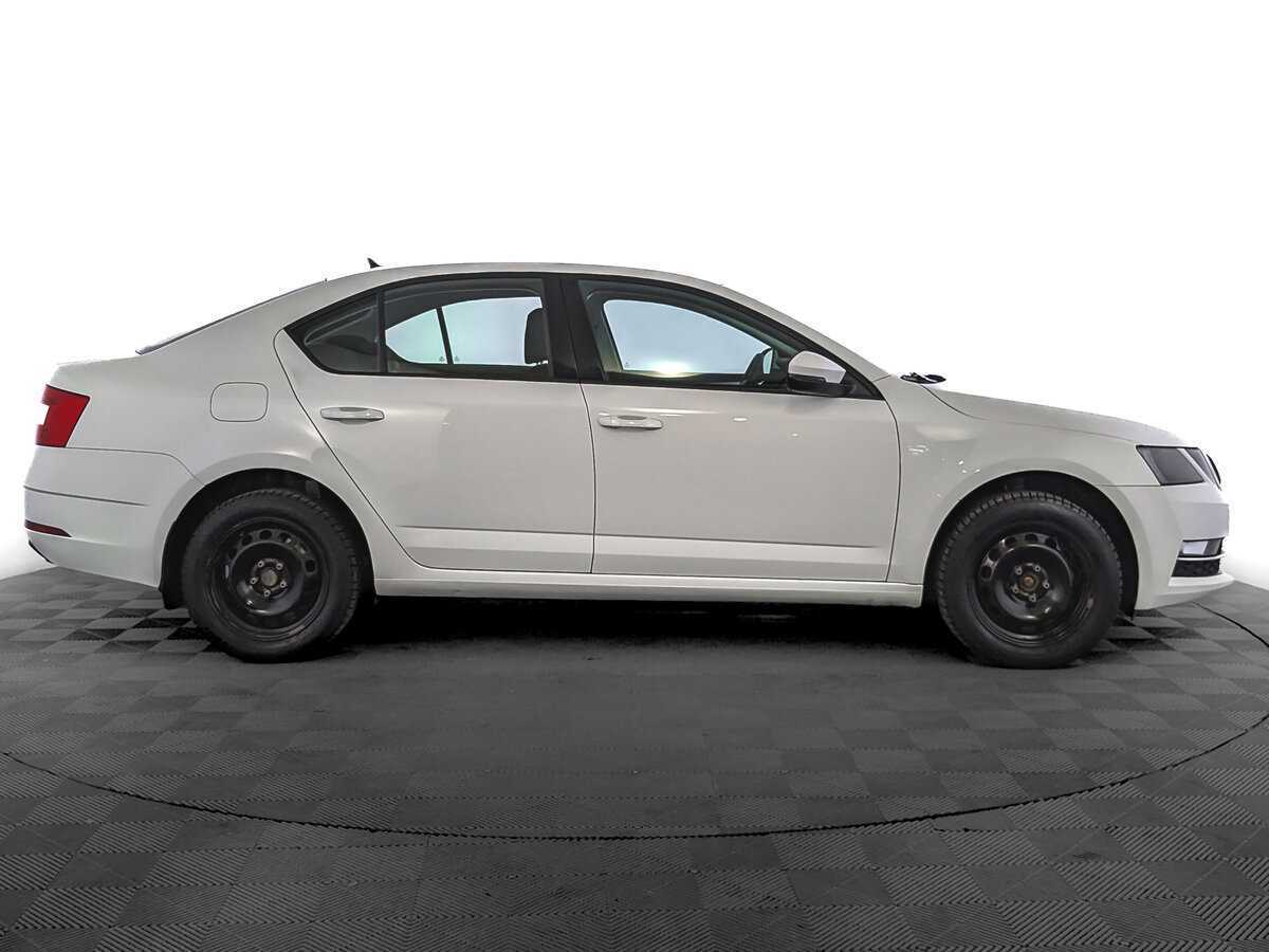Купить Skoda Octavia с пробегом. Фото: #3