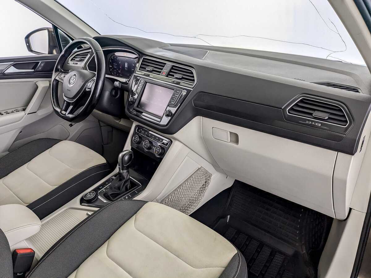 Купить Volkswagen Tiguan с пробегом. Фото: #10