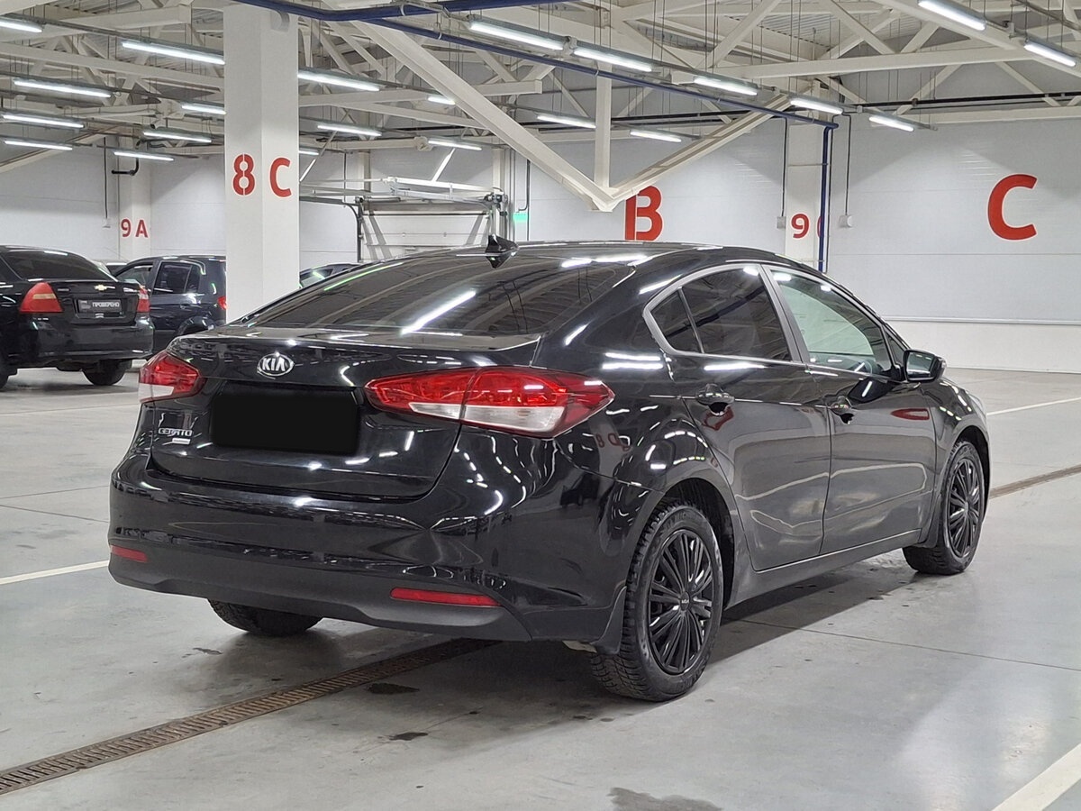 Купить Kia Cerato с пробегом. Фото: #4