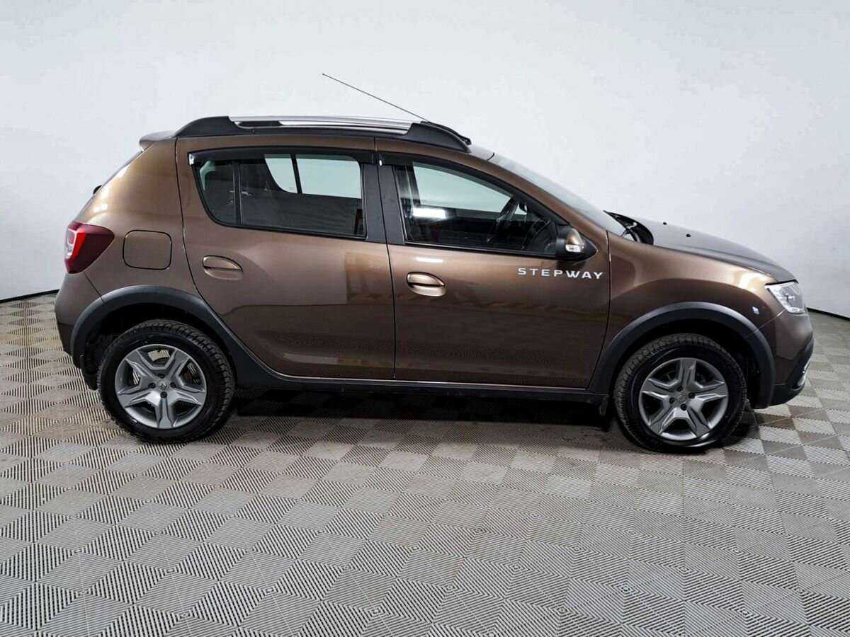 Купить Renault Sandero с пробегом. Фото: #3