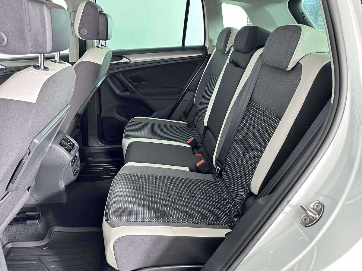 Купить Volkswagen Tiguan с пробегом. Фото: #16