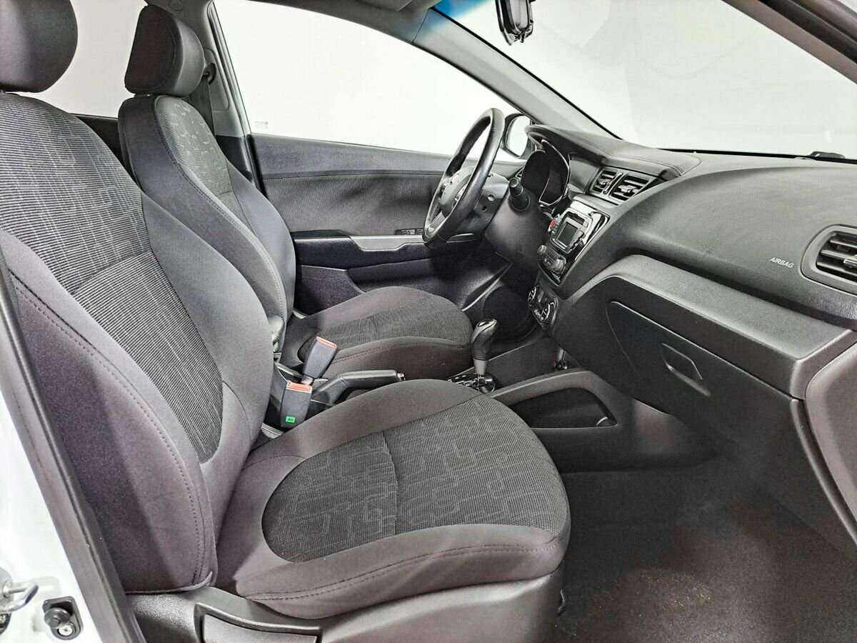 Купить Kia Rio с пробегом. Фото: #7