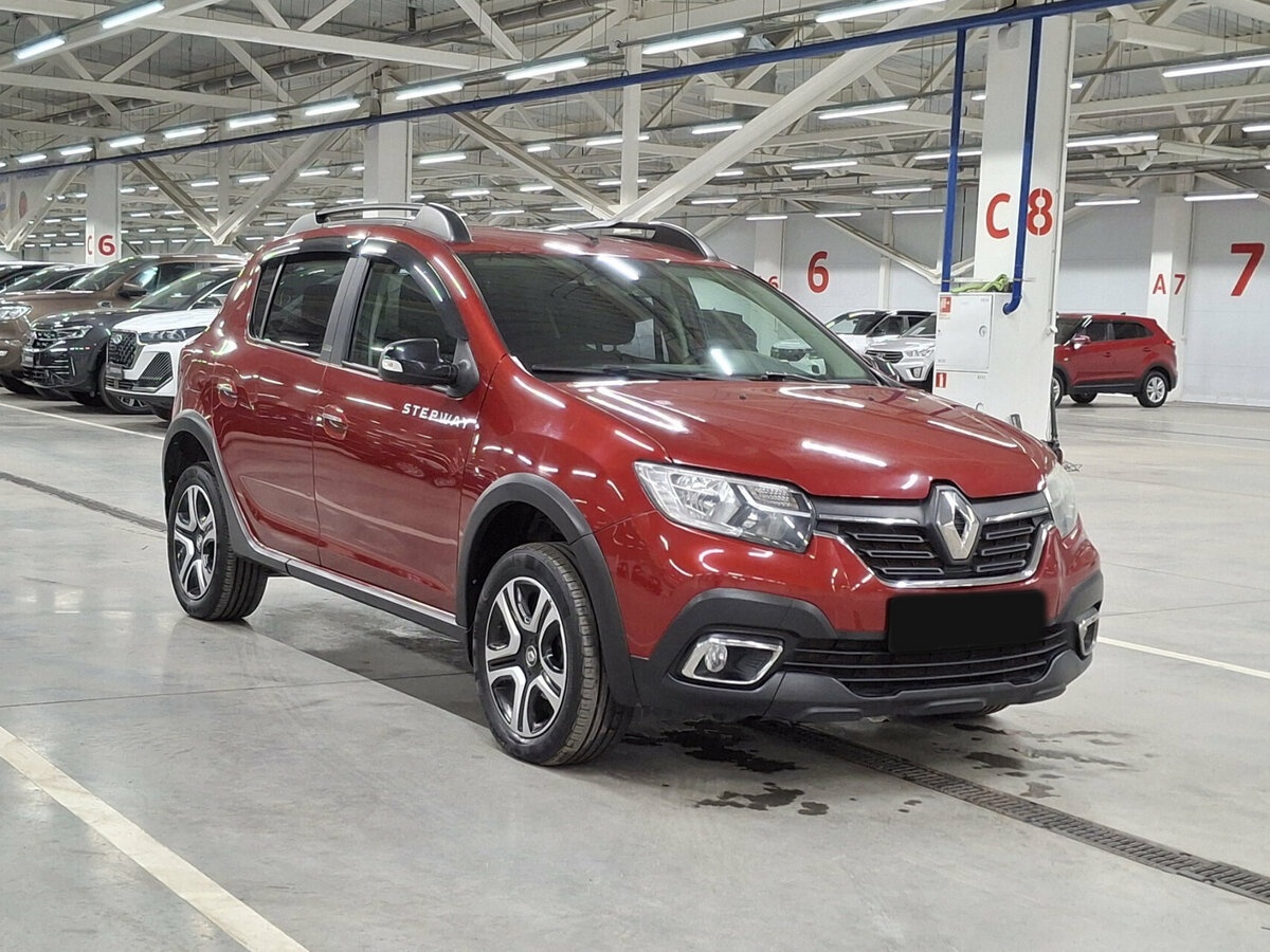 Купить Renault Sandero с пробегом. Фото: #2