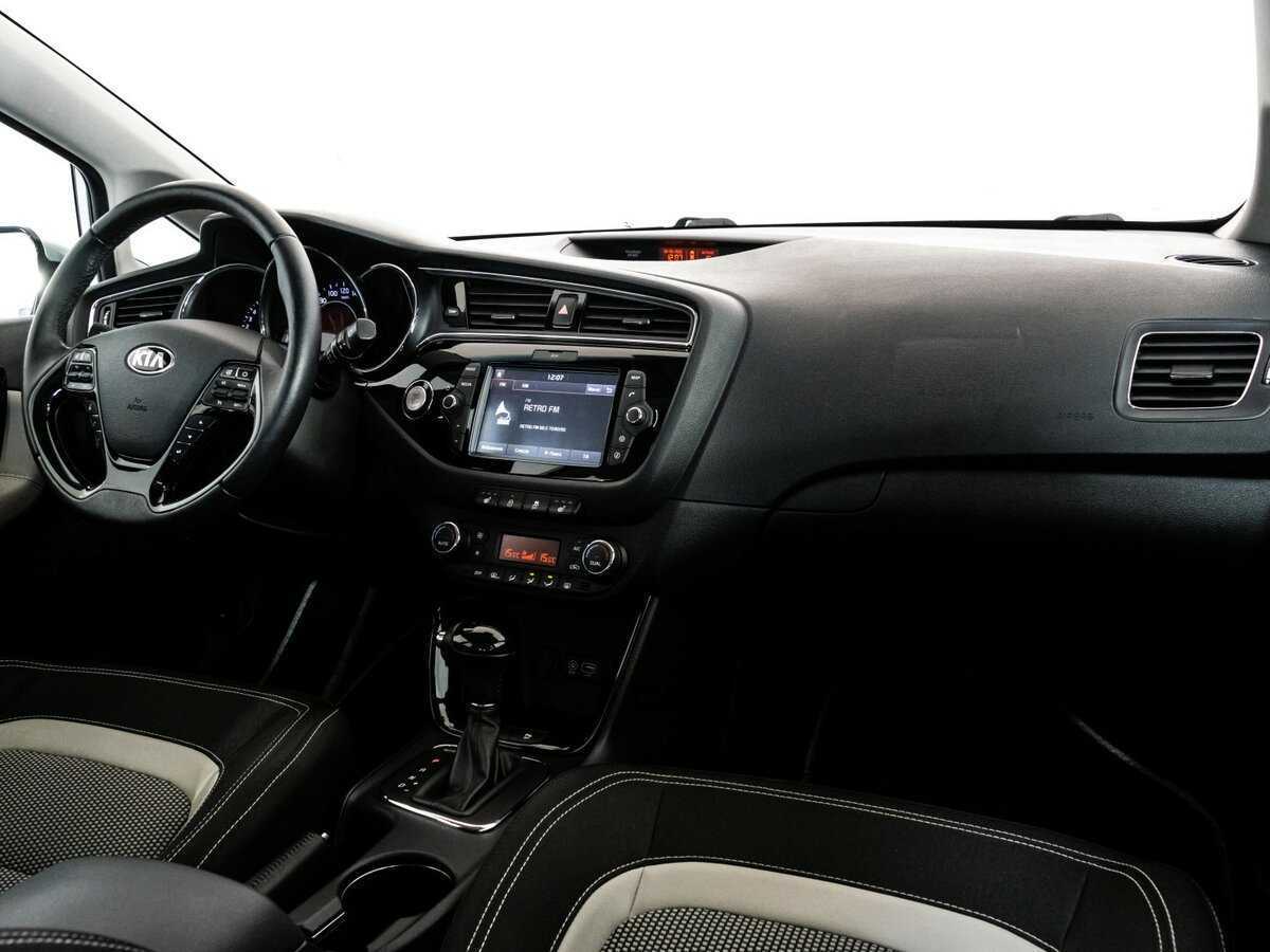 Купить Kia Ceed с пробегом. Фото: #8