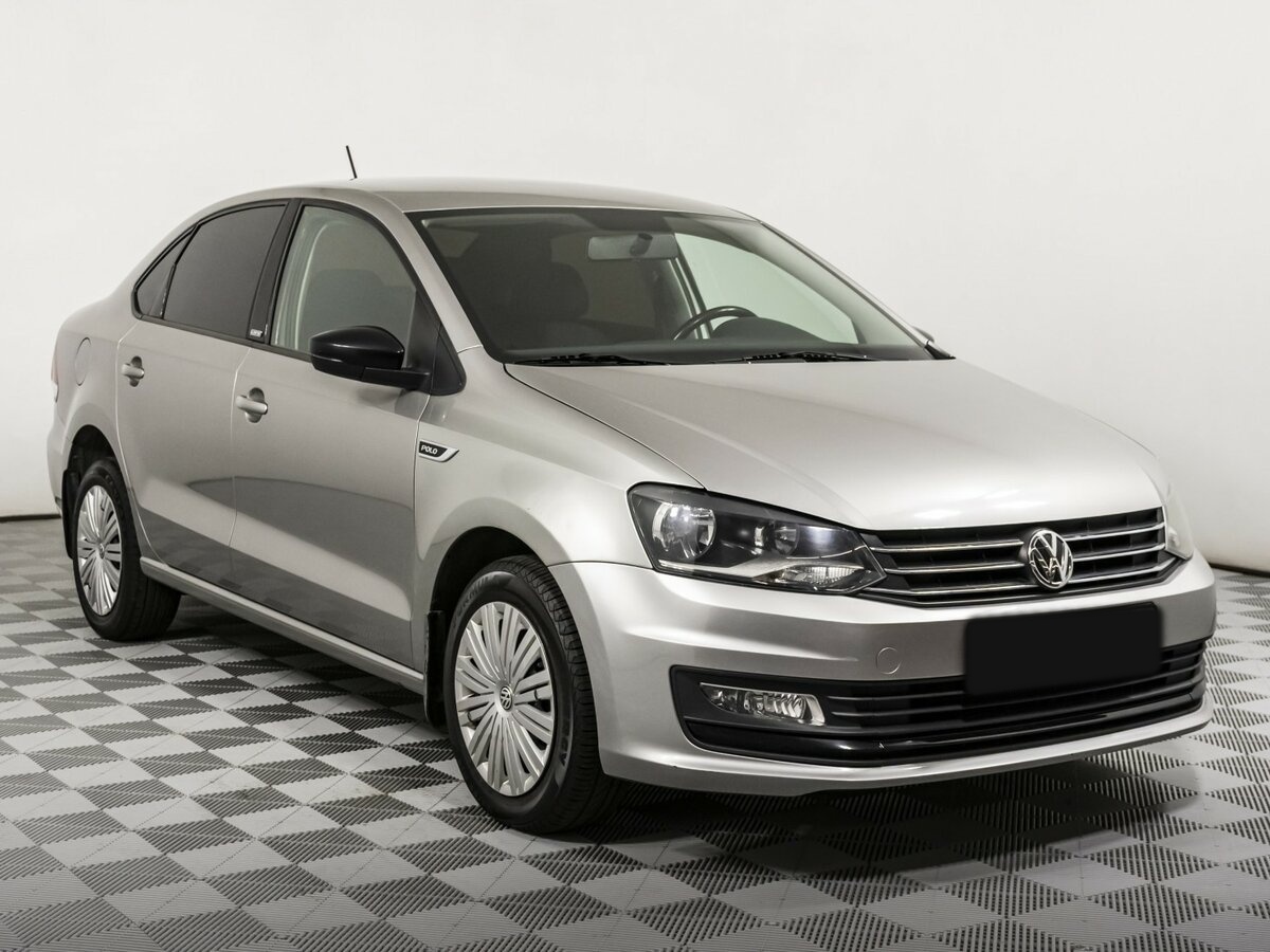 Купить Volkswagen Polo с пробегом. Фото: #2