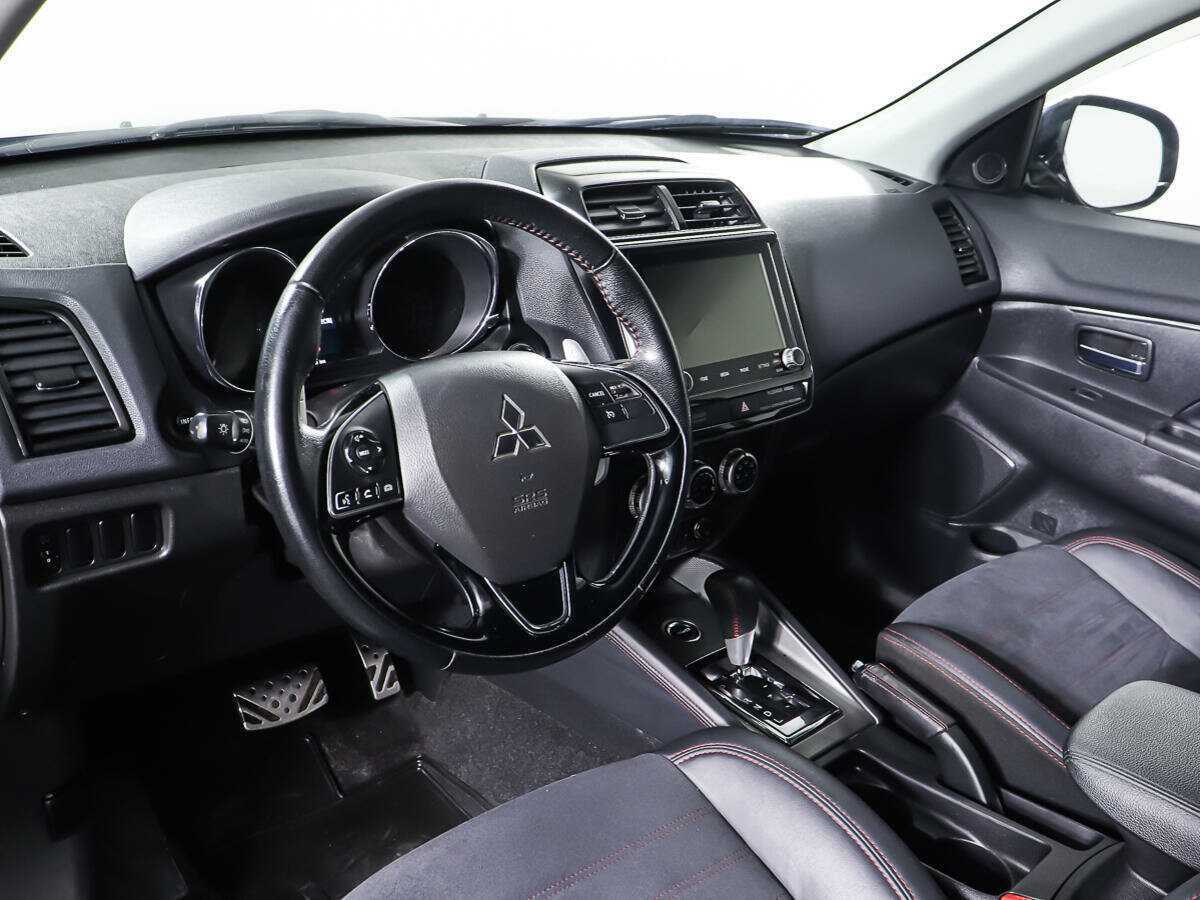 Купить Mitsubishi ASX с пробегом. Фото: #11