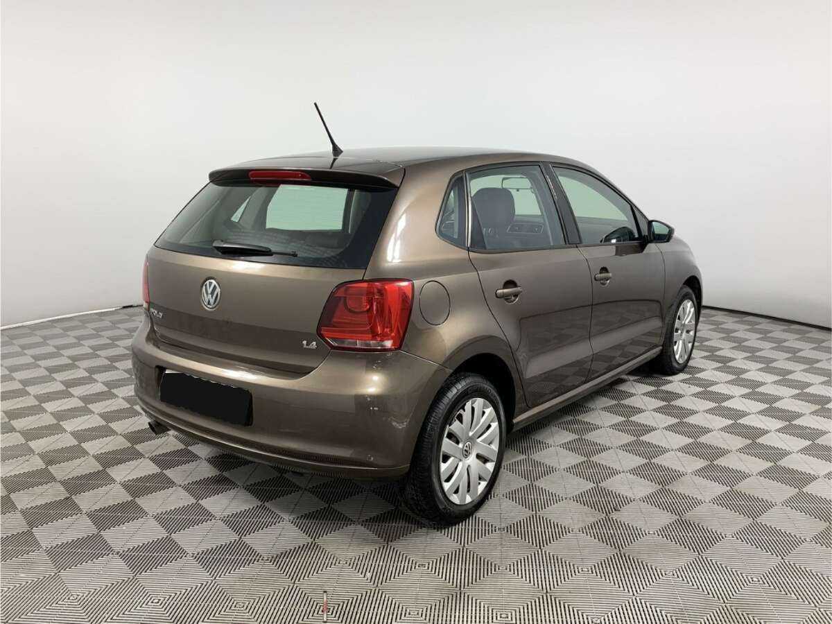 Купить Volkswagen Polo с пробегом. Фото: #4