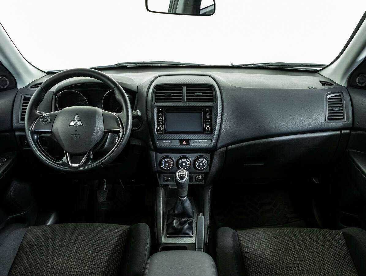 Купить Mitsubishi ASX с пробегом. Фото: #10
