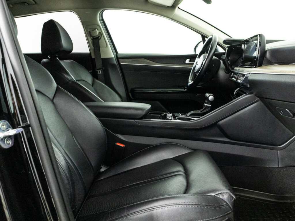 Купить Kia K5 с пробегом. Фото: #15