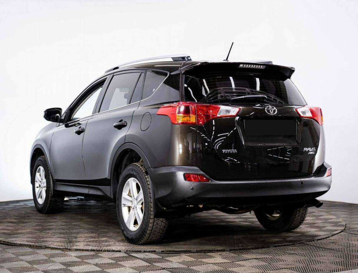 Купить Toyota RAV4 с пробегом. Фото: #3