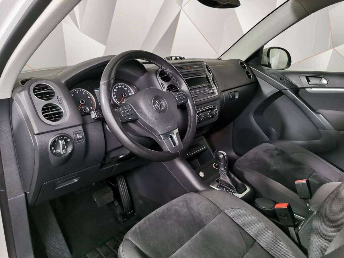 Купить Volkswagen Tiguan с пробегом. Фото: #16