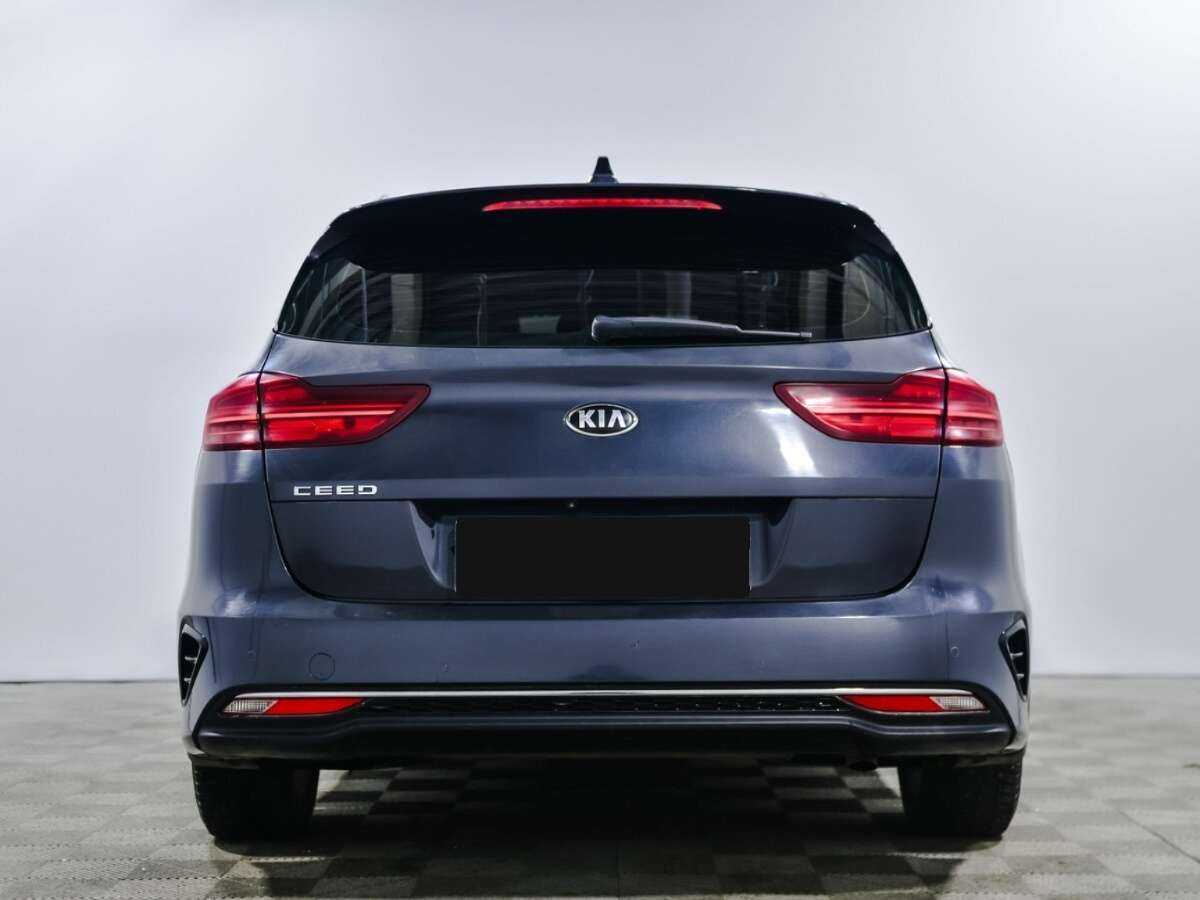 Купить Kia Ceed с пробегом. Фото: #4