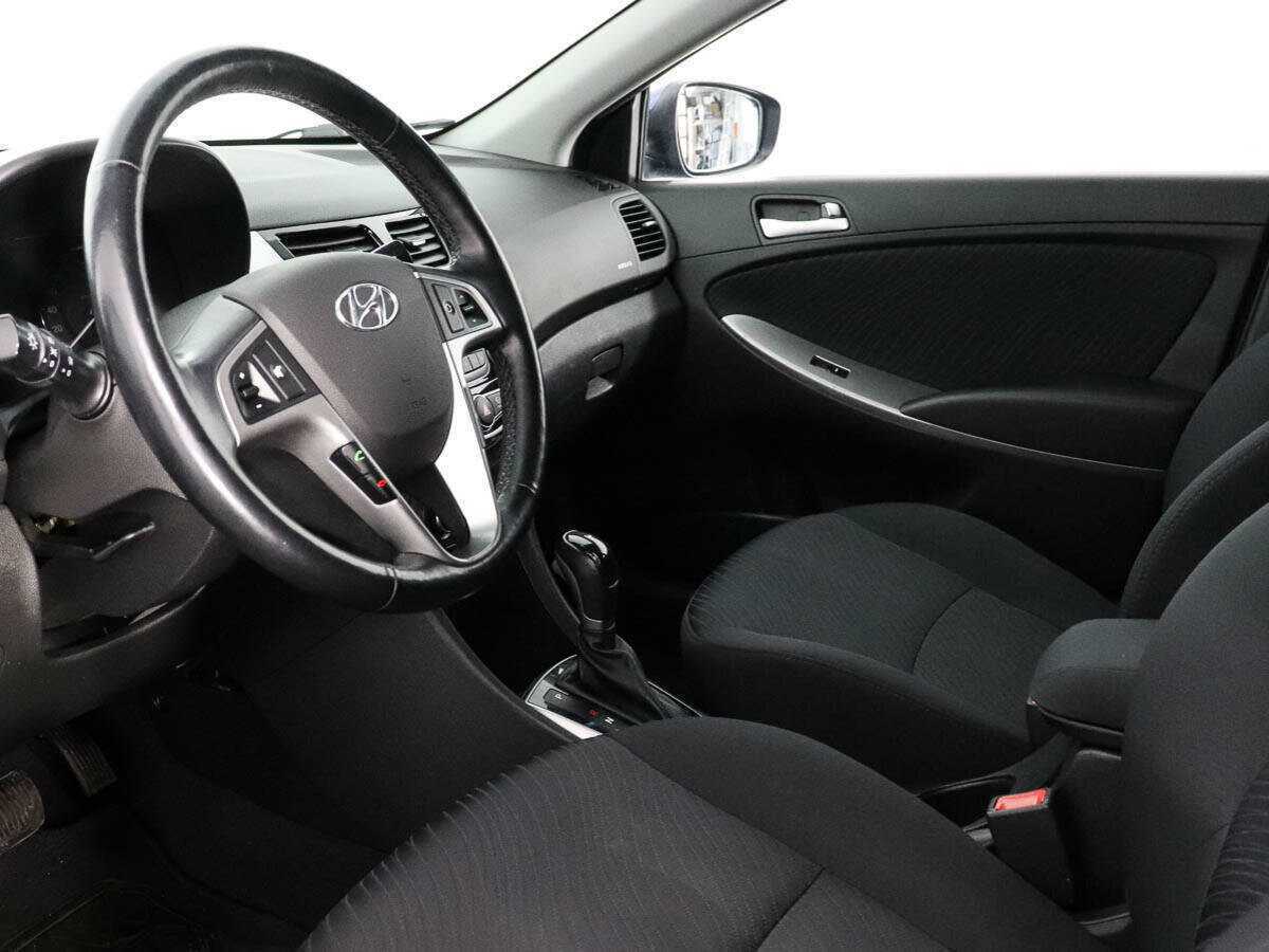Купить Hyundai Solaris с пробегом. Фото: #9