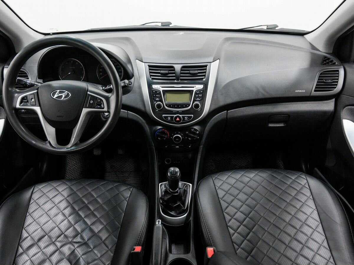 Купить Hyundai Solaris с пробегом. Фото: #10
