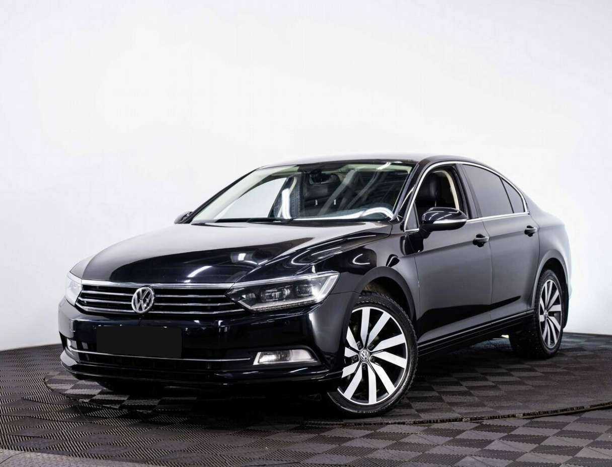Купить Volkswagen Passat с пробегом. Посмотреть фото