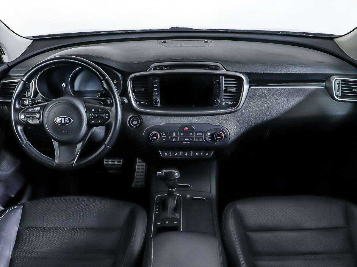 Купить Kia Sorento с пробегом. Фото: #9