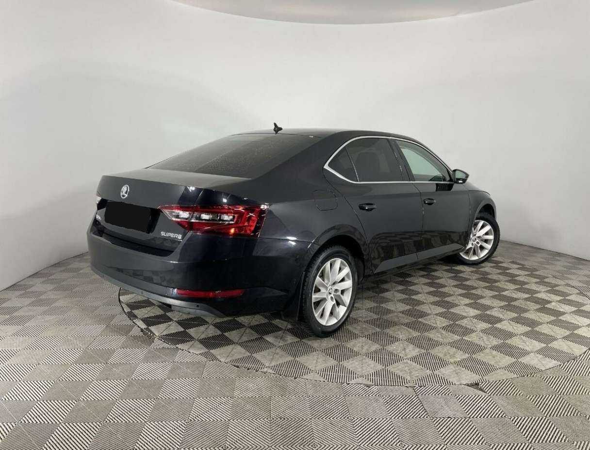 Купить Skoda Superb с пробегом. Фото: #5