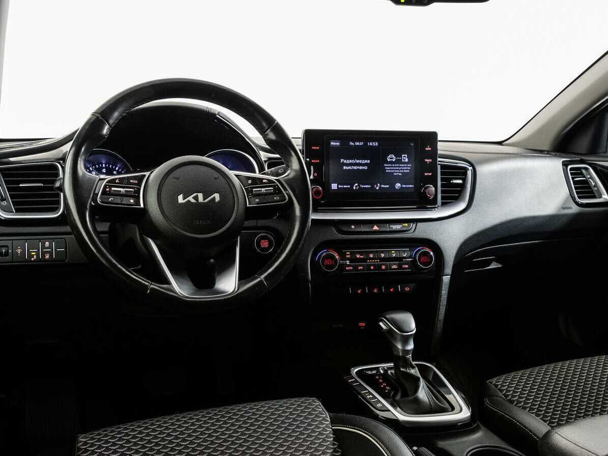 Купить Kia Ceed с пробегом. Фото: #8
