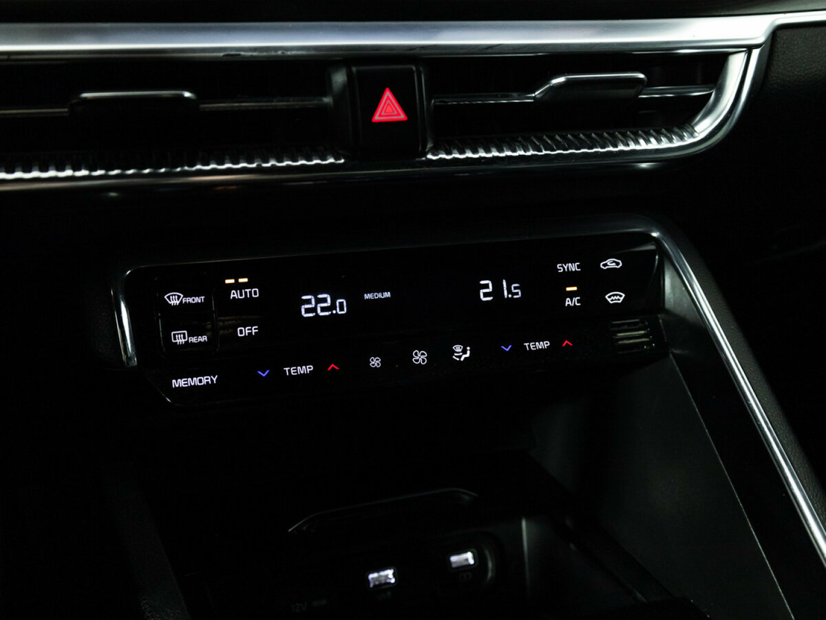 Купить Kia K5 с пробегом. Фото: #19