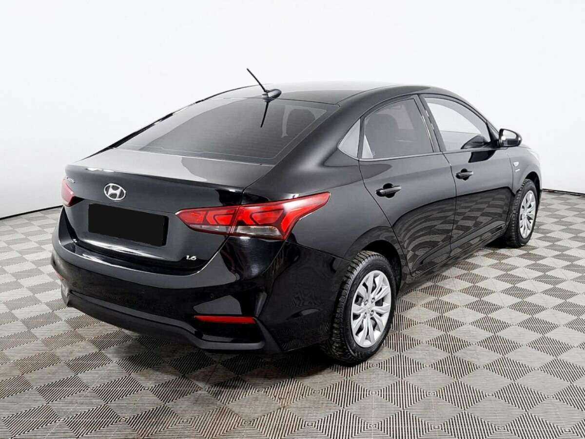 Купить Hyundai Solaris с пробегом. Фото: #4
