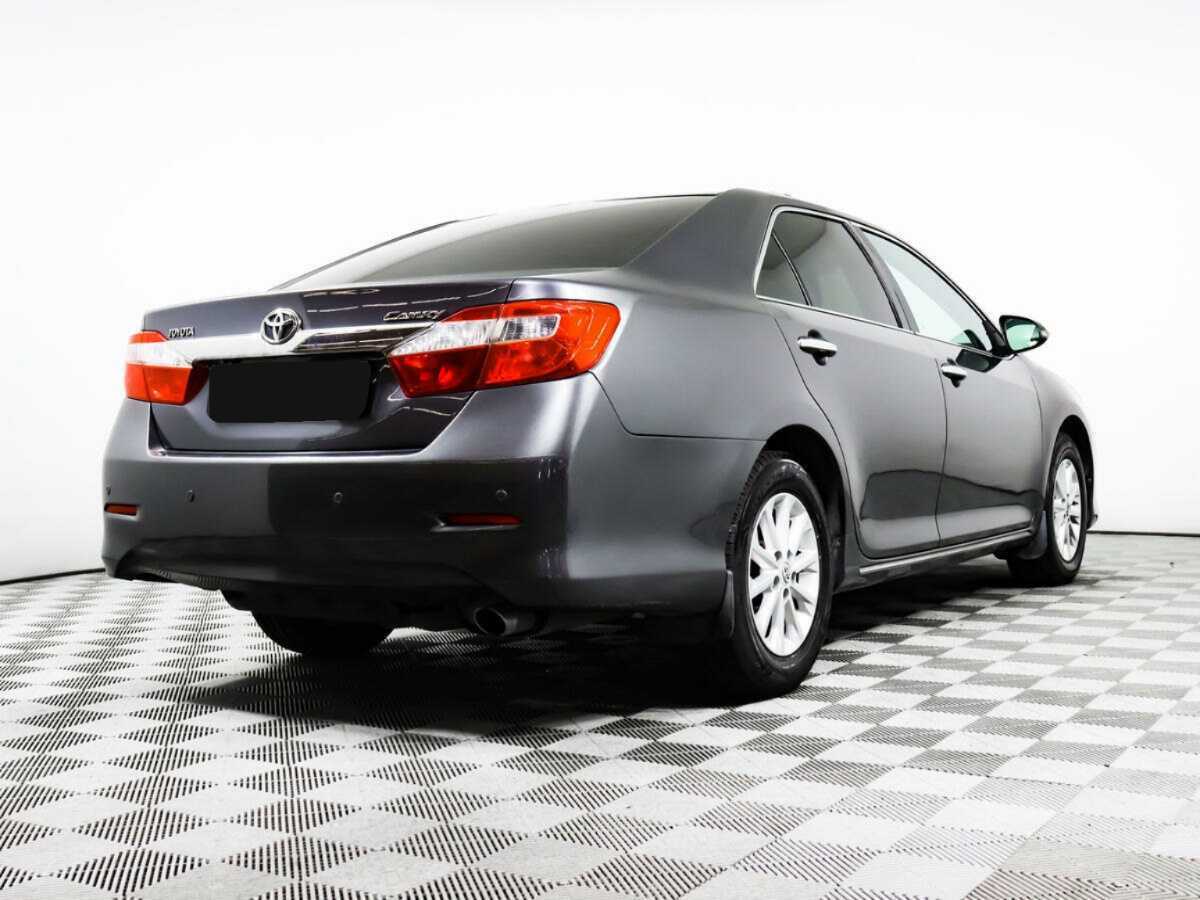 Купить Toyota Camry с пробегом. Фото: #3
