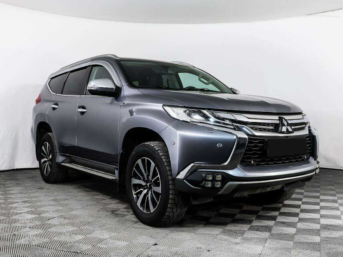Купить Mitsubishi Pajero Sport с пробегом. Фото: #2