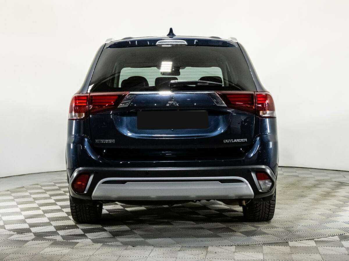 Купить Mitsubishi Outlander с пробегом. Фото: #4