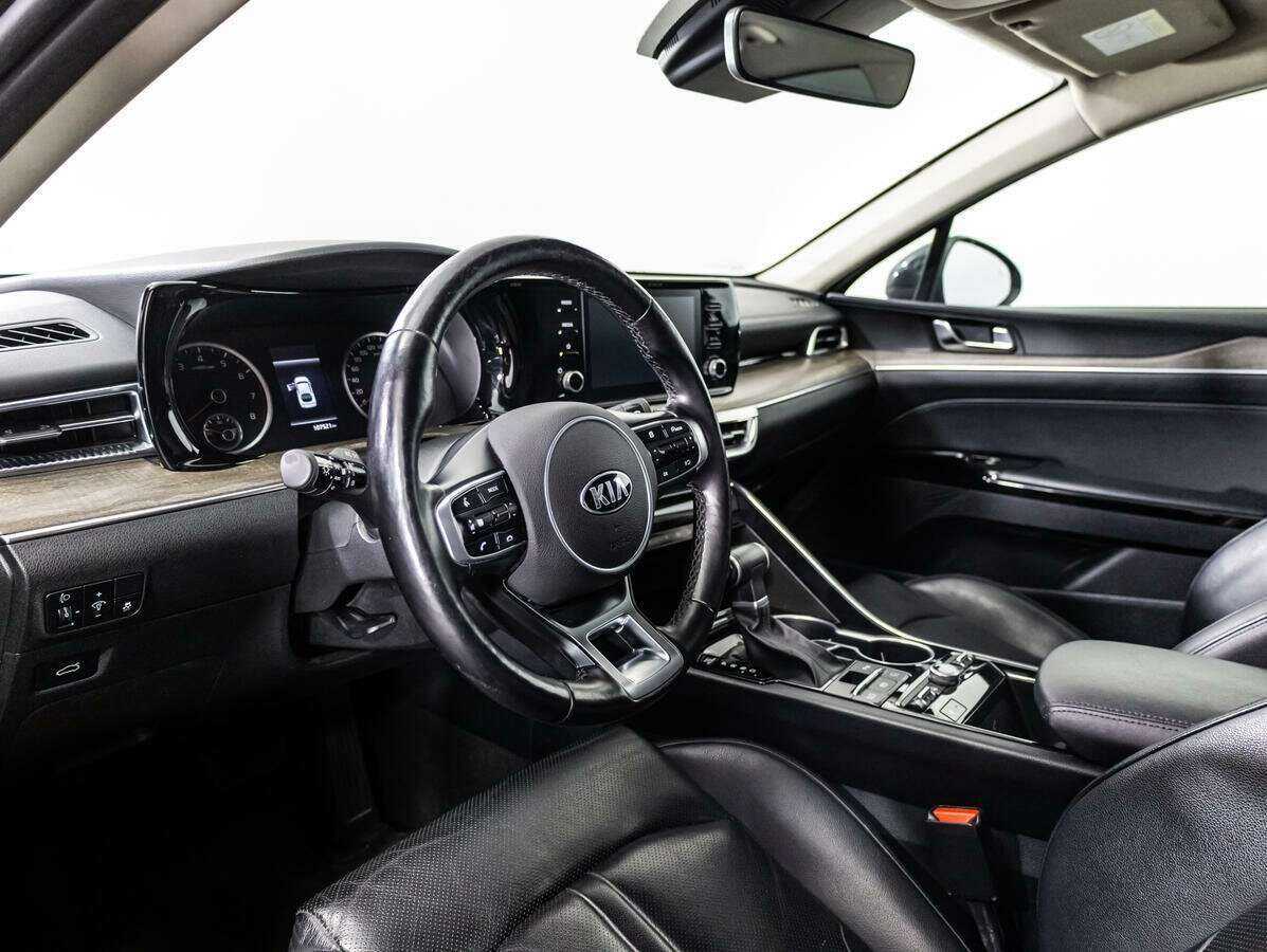 Купить Kia K5 с пробегом. Фото: #9