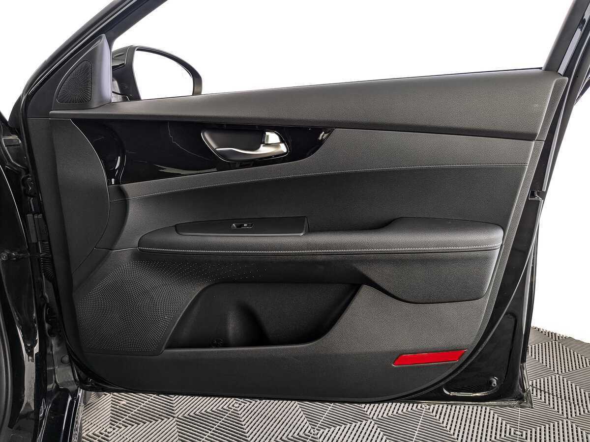 Купить Kia Cerato с пробегом. Фото: #19