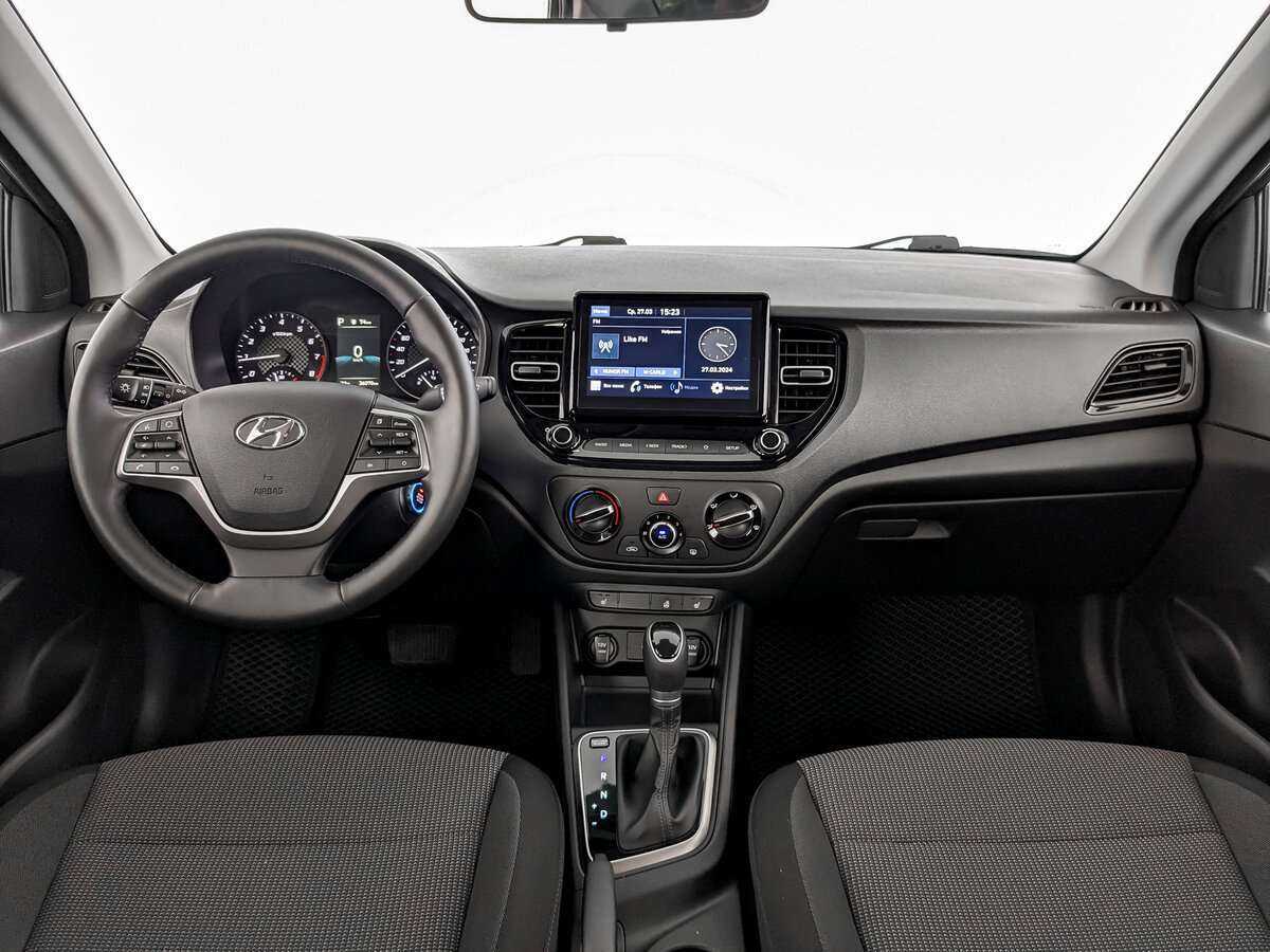 Купить Hyundai Solaris с пробегом. Фото: #10