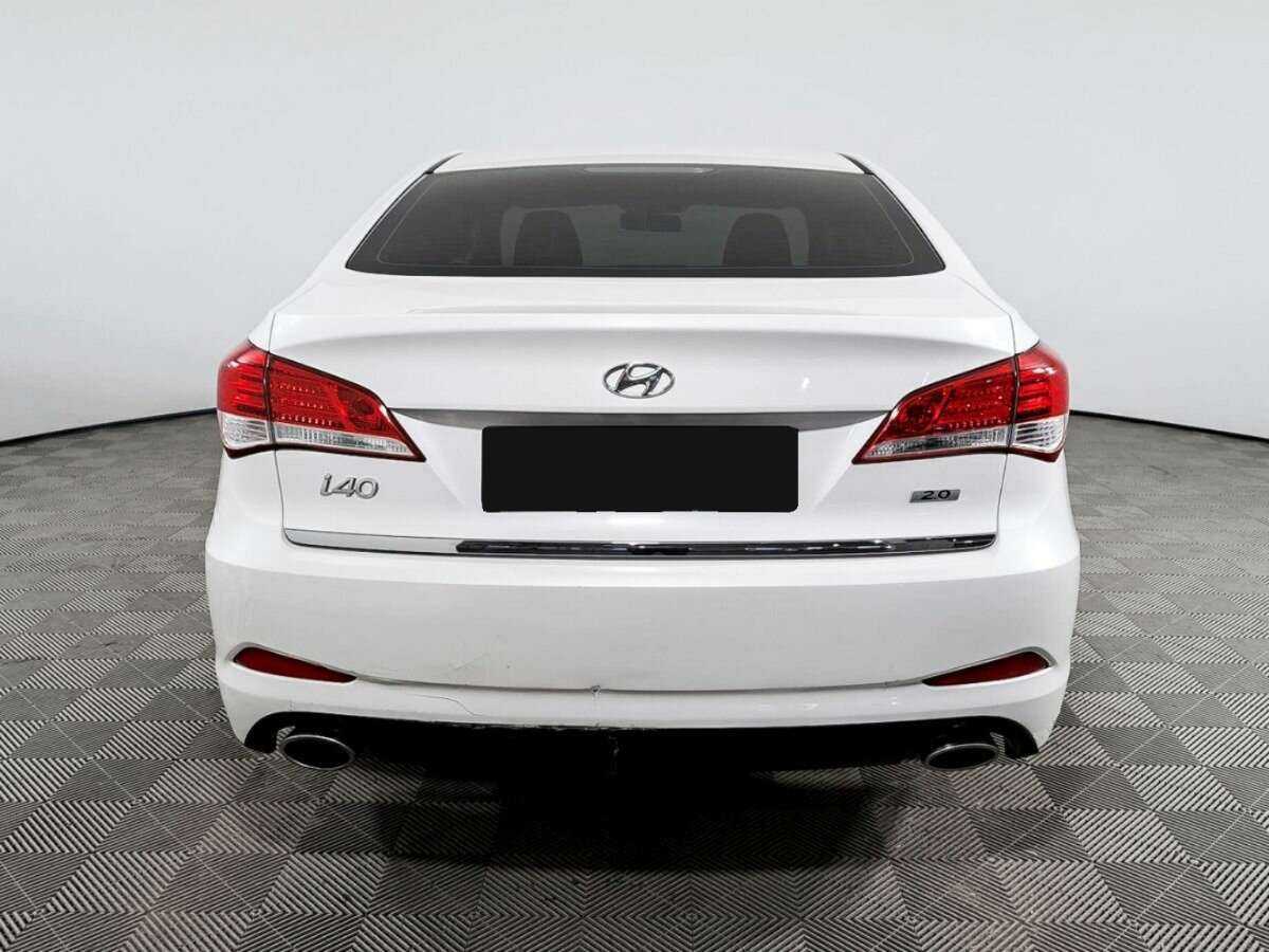 Купить Hyundai i40 с пробегом. Фото: #4