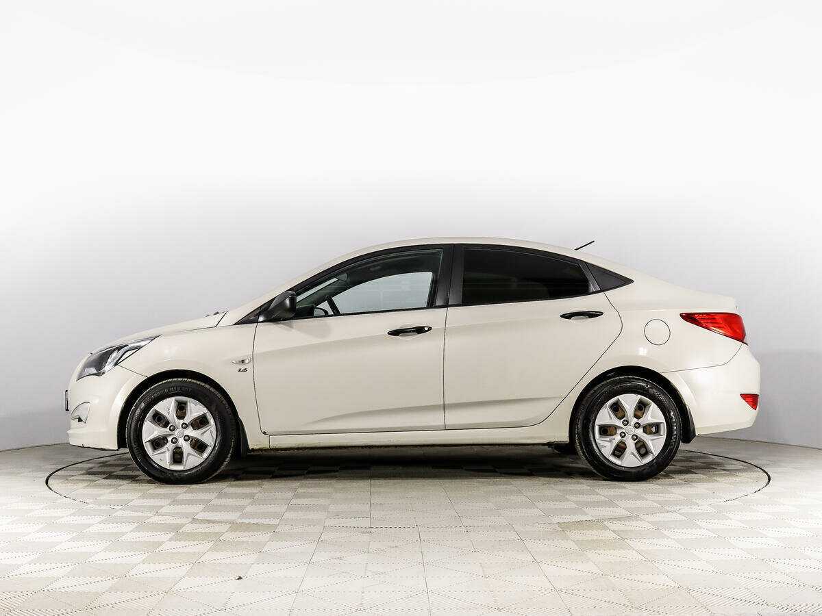 Купить Hyundai Solaris с пробегом. Фото: #5