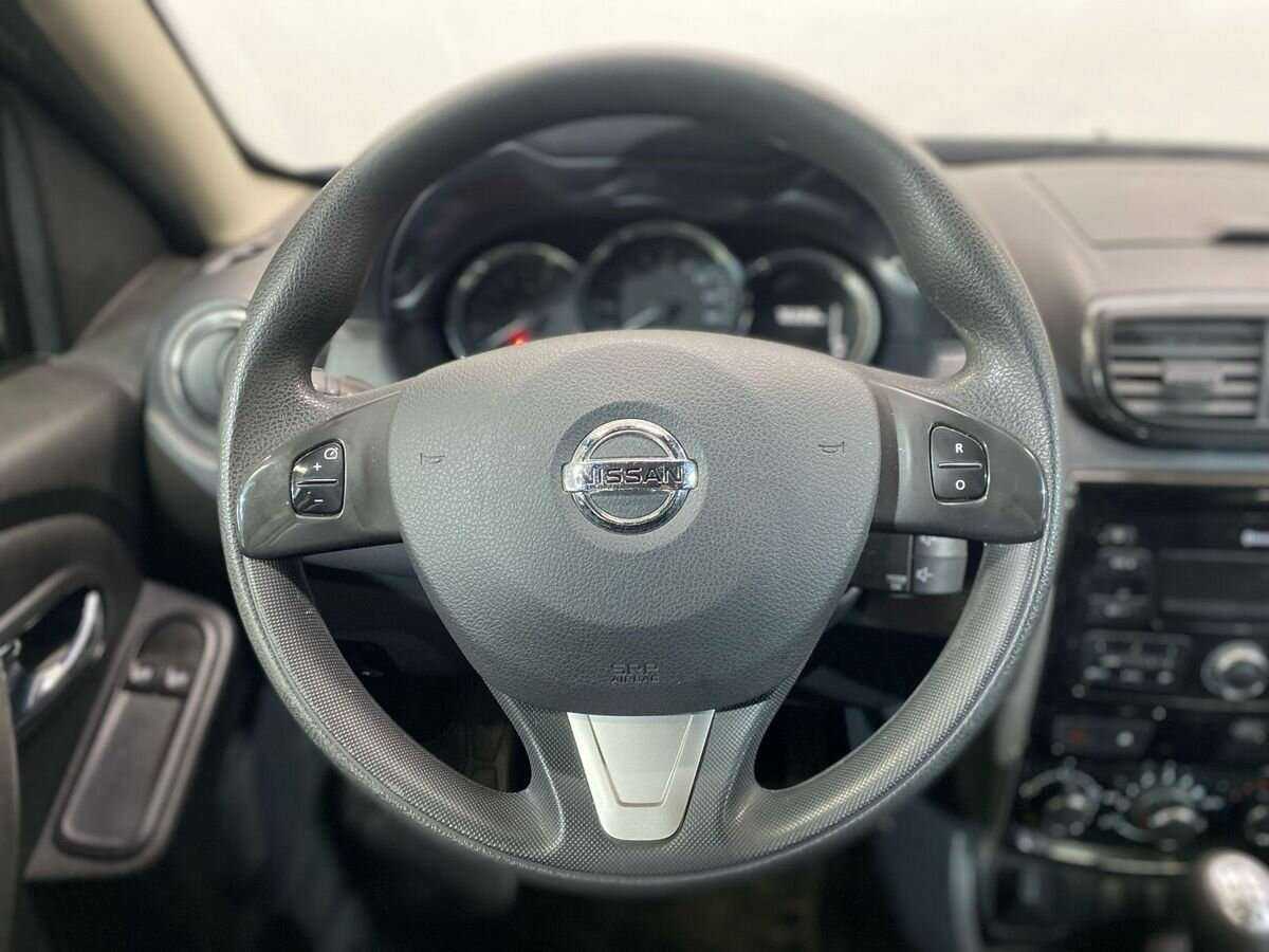Купить Nissan Terrano с пробегом. Фото: #11
