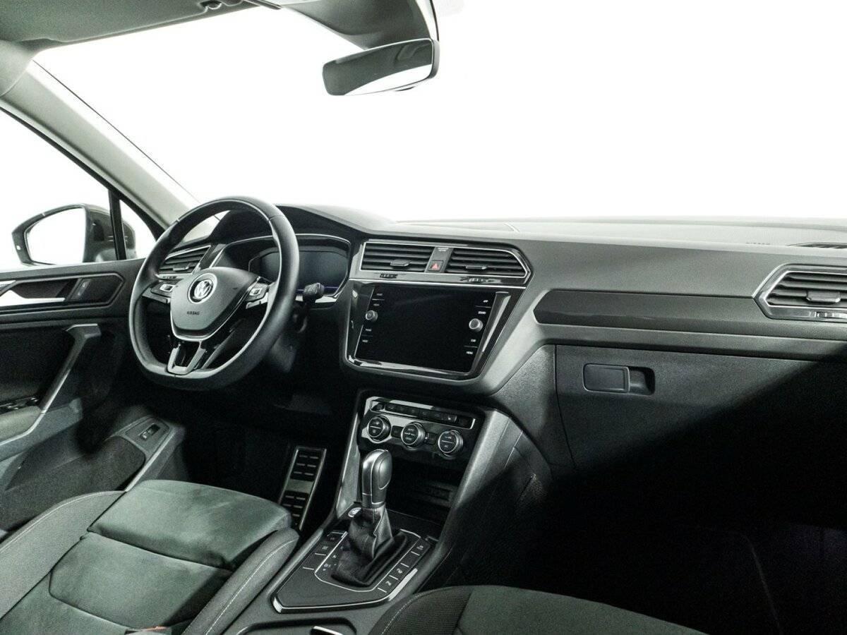 Купить Volkswagen Tiguan с пробегом. Фото: #8