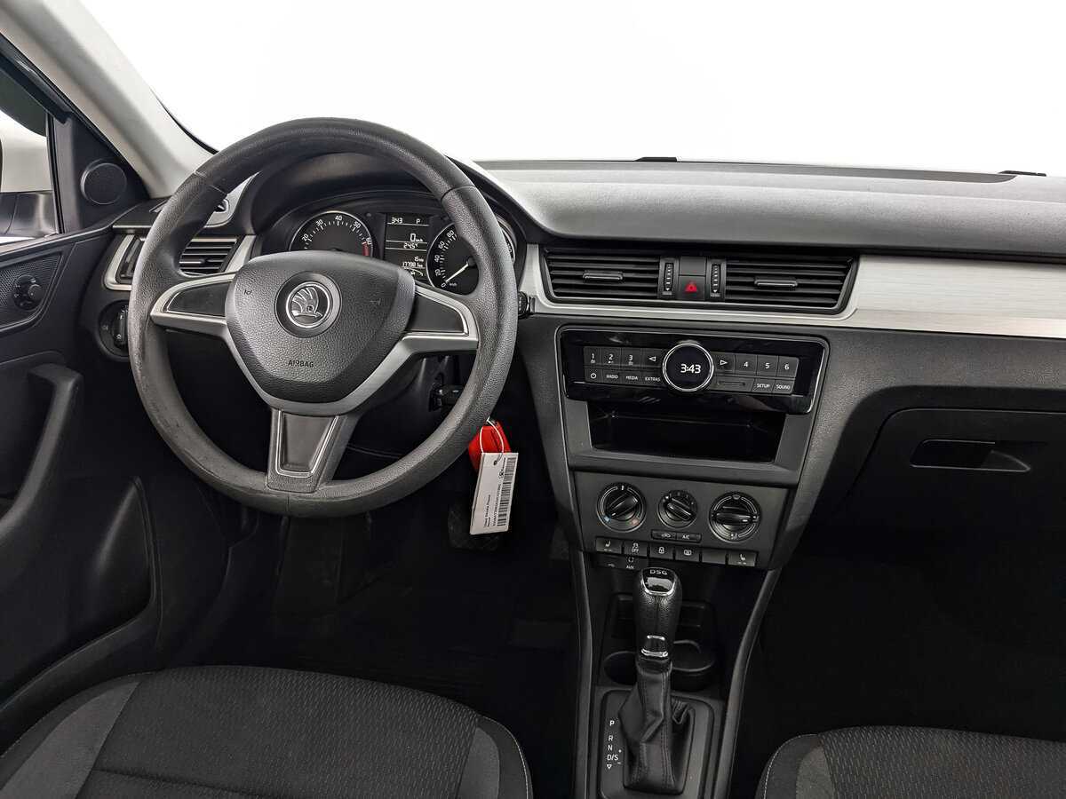 Купить Skoda Rapid с пробегом. Фото: #16
