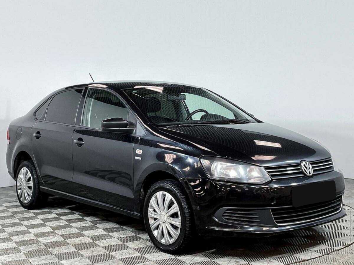 Купить Volkswagen Polo с пробегом. Фото: #2