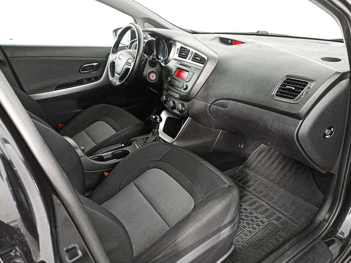 Купить Kia Ceed с пробегом. Фото: #8