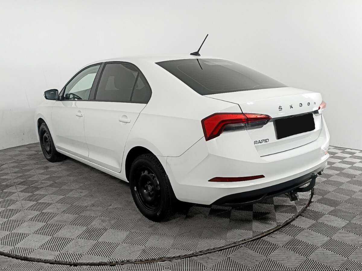 Купить Skoda Rapid с пробегом. Фото: #6
