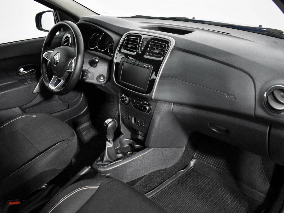 Купить Renault Logan с пробегом. Фото: #10