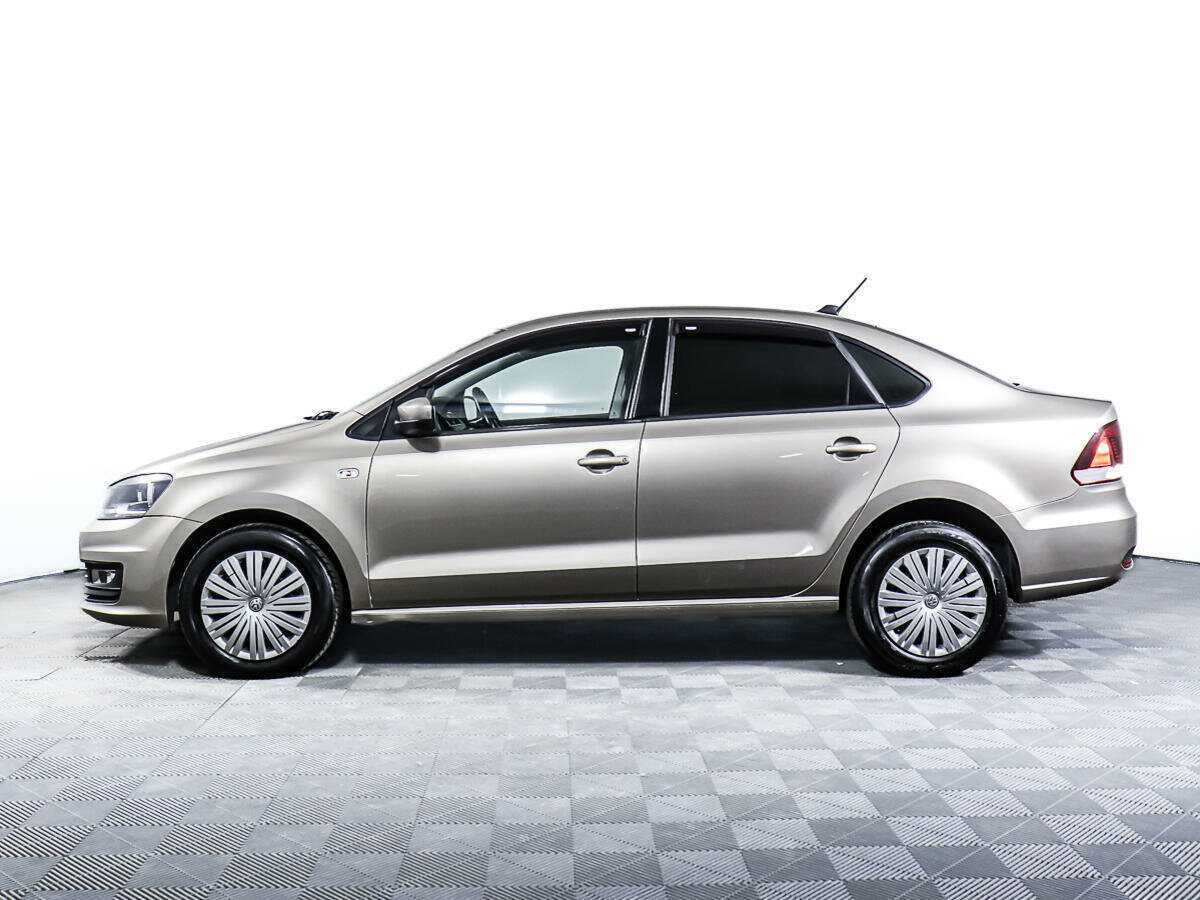 Купить Volkswagen Polo с пробегом. Фото: #4